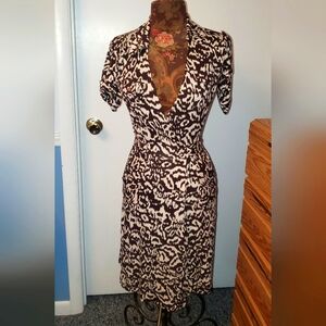 Diane Von Furstenberg Brown and Cream Print Wrap Dress Sz 4